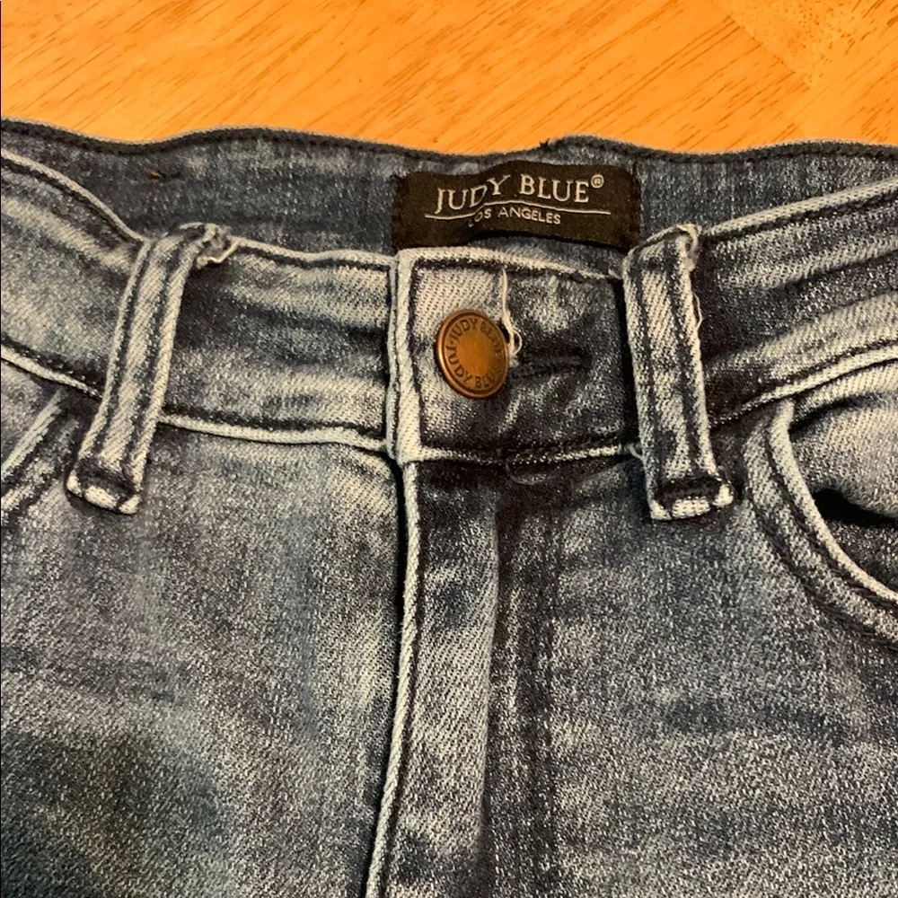 Judy Blue Straight Leg Blue Jeans with Vintage Distressing